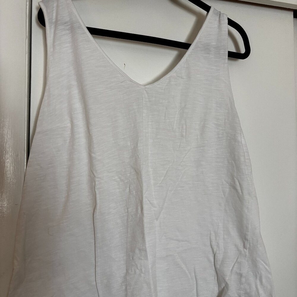 Lilly Pulitzer White V Front / V Back Tank XL EUC